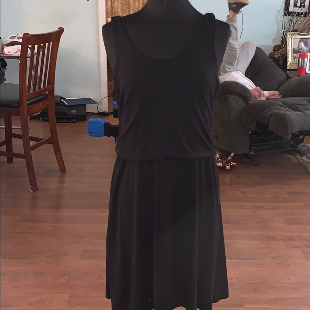 Black sleeveless knit dress